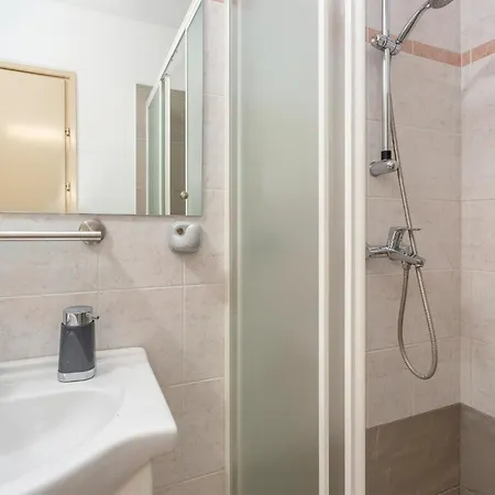 4 Bedroom Awesome In * Kastav