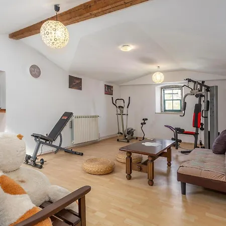 4 Bedroom Awesome In * Kastav