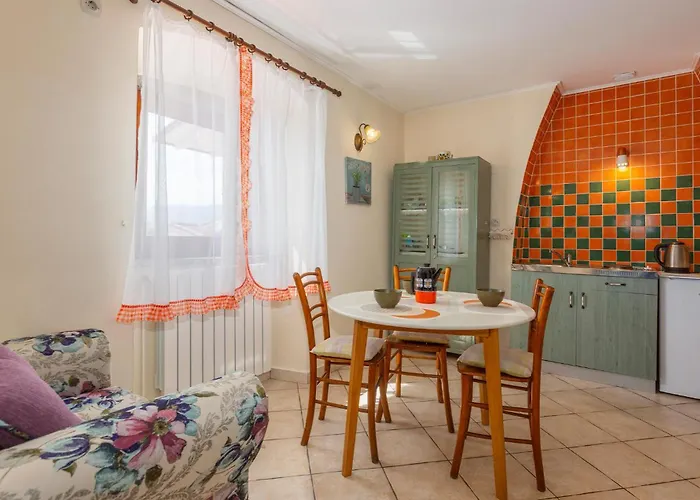 4 Bedroom Awesome In